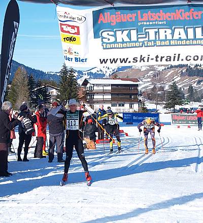 Zieleinlauf über 25 km (© Skitrail)